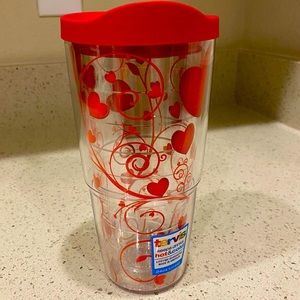 24oz Hearts Tervis Tumbler